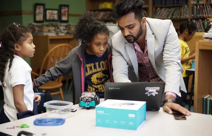 Discovery of Robotics: Coding Bots - (Gr 3-6) Fall 2026 Graphic
